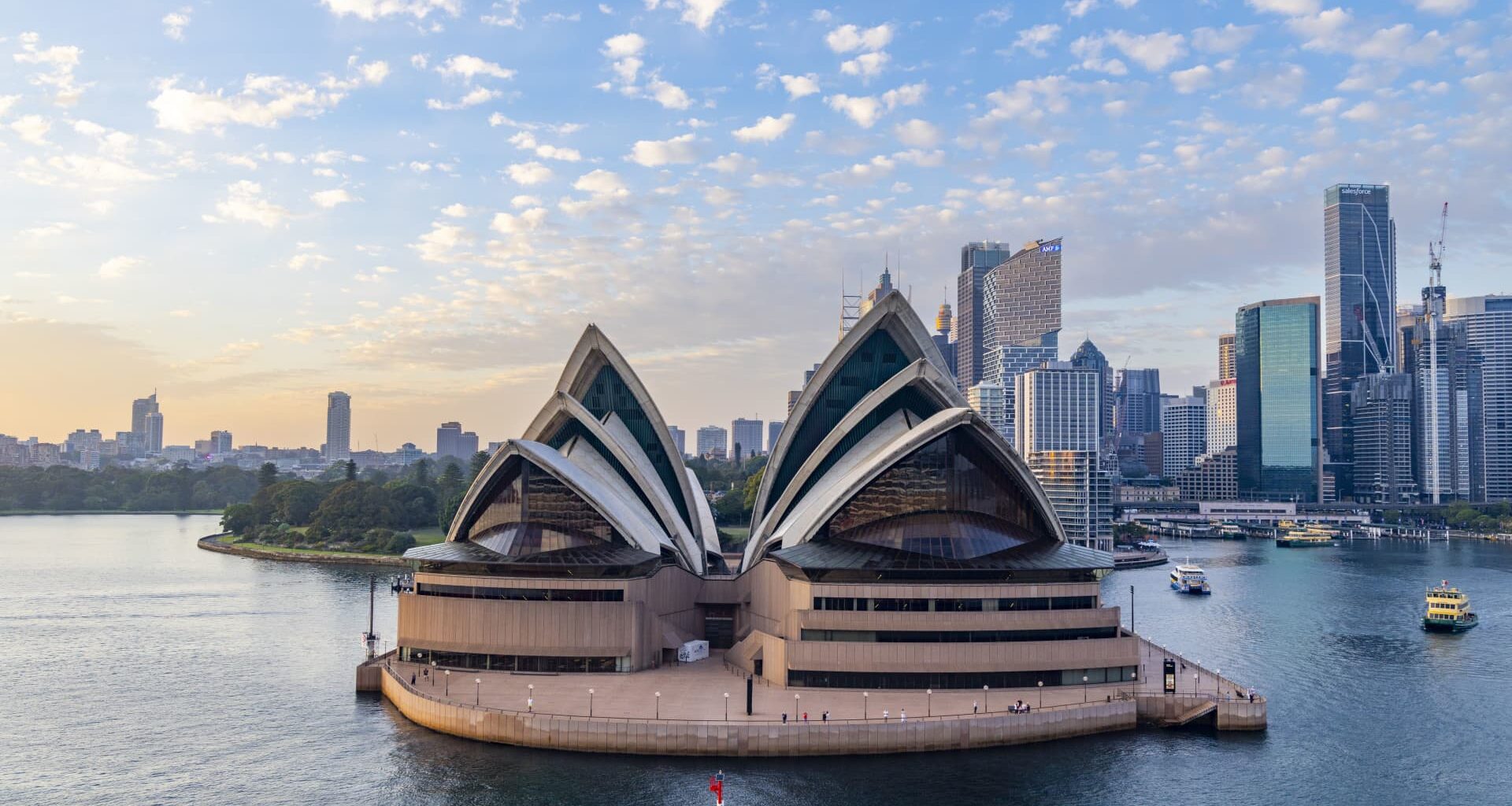 Australia's economic growth misses estimates, rising 2.1% in the third quarter