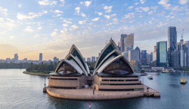 Australia's economic growth misses estimates, rising 2.1% in the third quarter