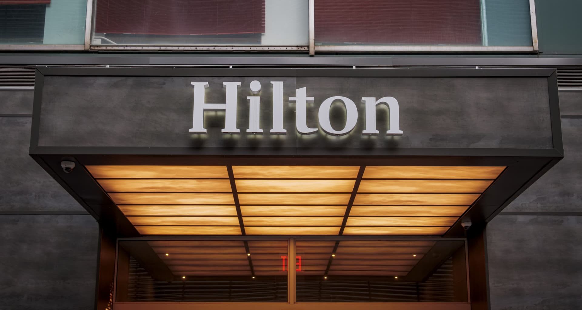 This hotel stock is breaking out of a yearlong consolidation phase