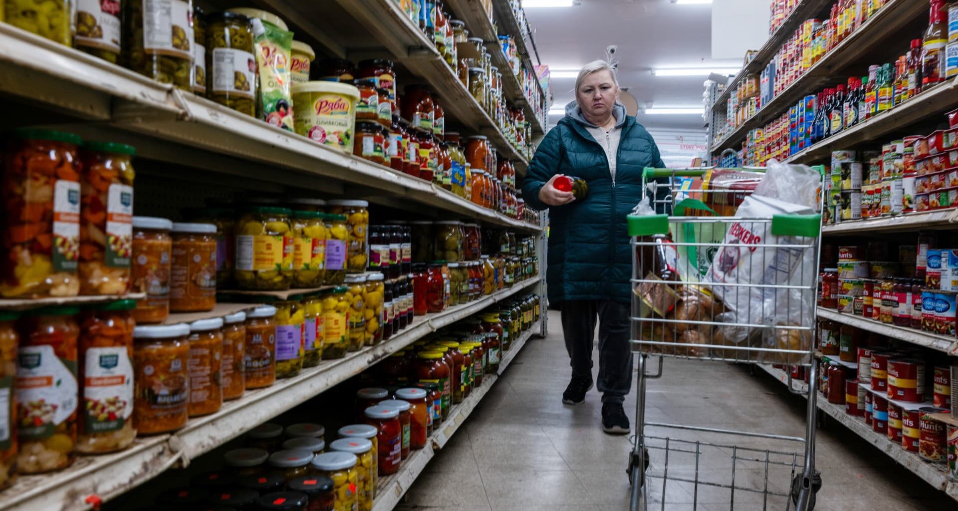 Trust these numbers? Economists see a lot of flaws in delayed CPI report showing downward inflation