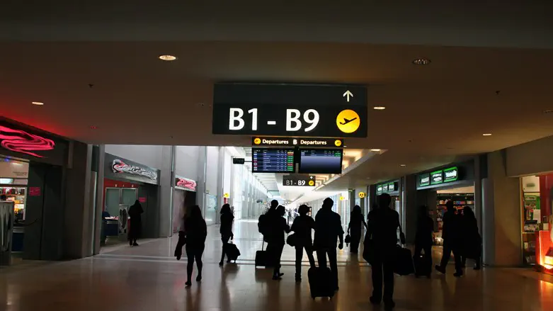 Encouraging sign? A moderation in the number of Israelis choosing to leave the country