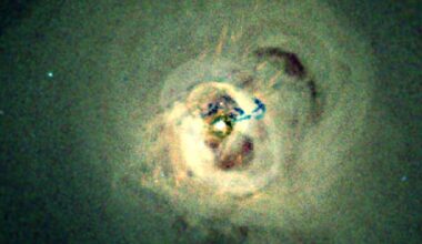 An accumulation of 270 hours of Chandra observations of the central regions of the Perseus galaxy cluster reveals evidence of the turmoil that has wracked the cluster for hundreds of millions of years (Credit : NASA/CXC/IoA/A.Fabian et al)