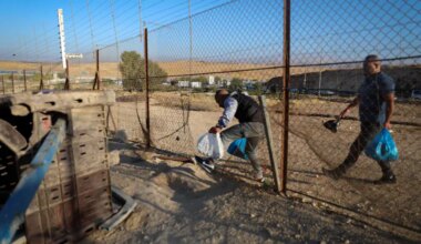 At Jerusalem security fence: 6,000 infiltrations weekly by PA Arabs