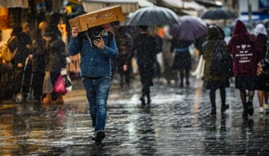 Winter weather makes a comeback, with snow and flood warnings