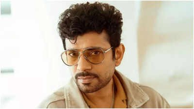 Vineet Kumar Singh reveals portraying Suniel Shetty's dupe, Sanjay Dutts' dead body; Says, 'Survival zaroori hai'