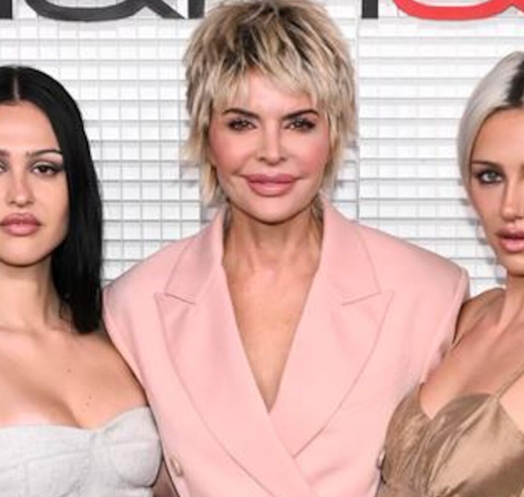 Lisa Rinna Details “Very Uncomfortable” Rift Between Daughters Amelia and Delilah Hamlin - E! News