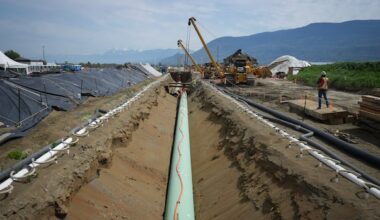 Alberta Metis eying ownership stake in proposed oil pipeline
