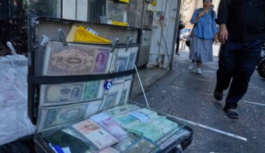 Iran's Currency Falls To A New Low As Nuclear Sanctions Squeeze Its Ailing Economy