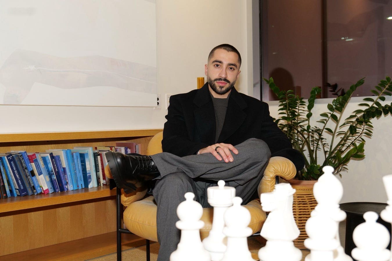 This 24 Year Old Built A Multibillion-Dollar AI Training Empire In Eight Months