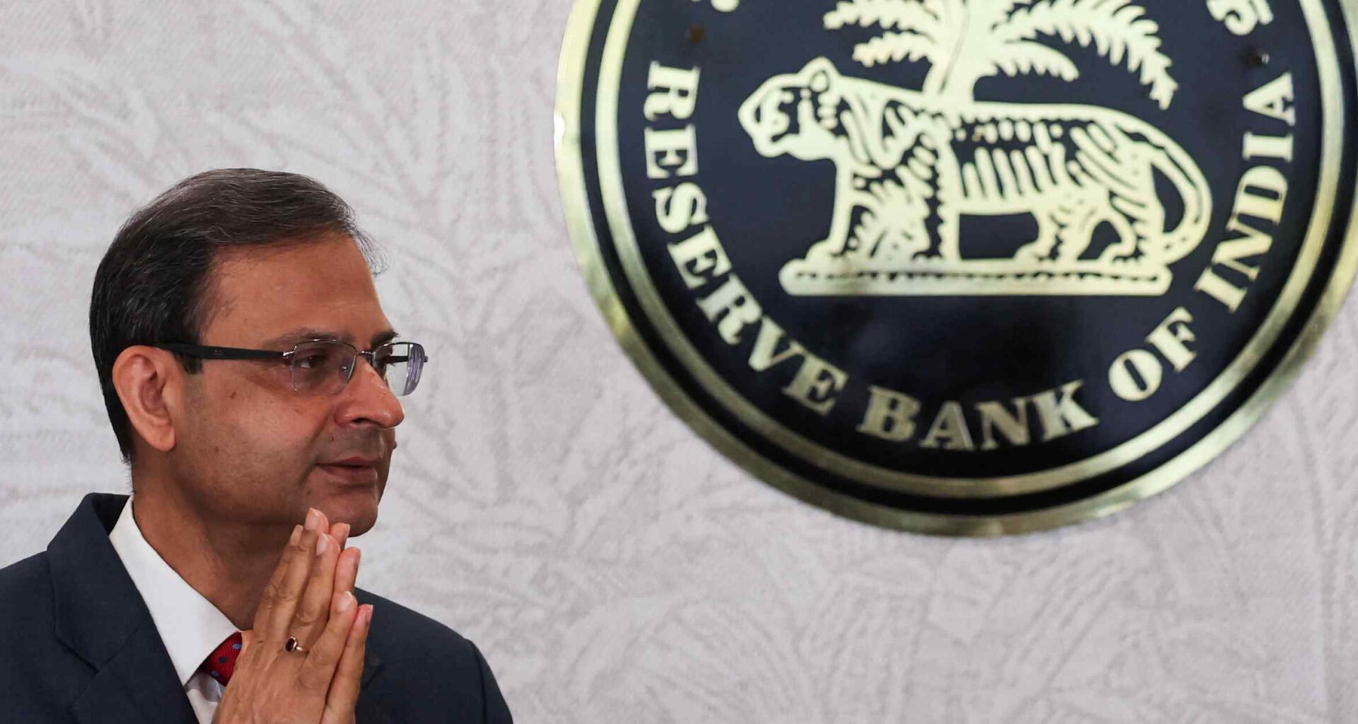 India delivers rate cut despite rupee weakness and resilient growth - Nikkei Asia