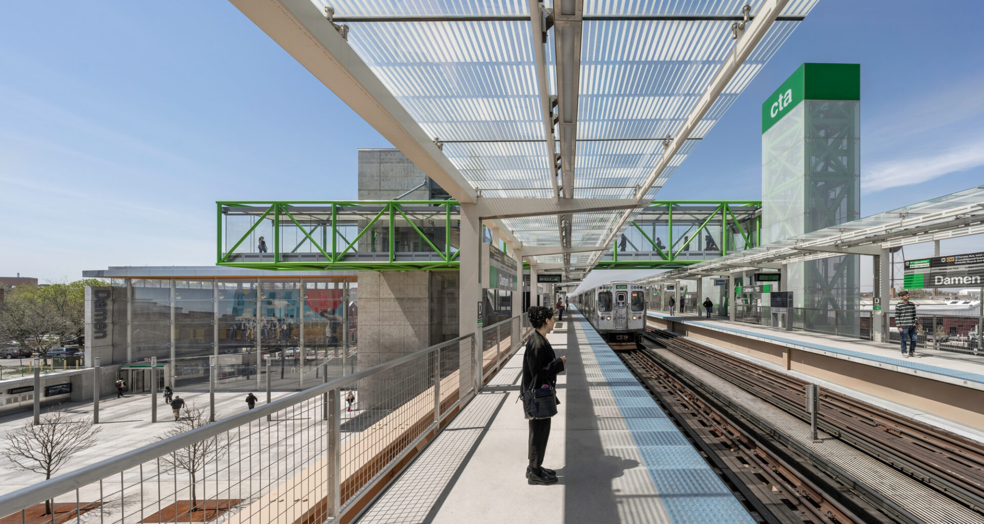 Damen Green Line Station / Perkins&Will