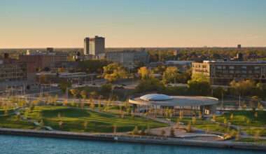 Basketball Court - Ralph C. Wilson Jr. Centennial Park / Adjaye Associates