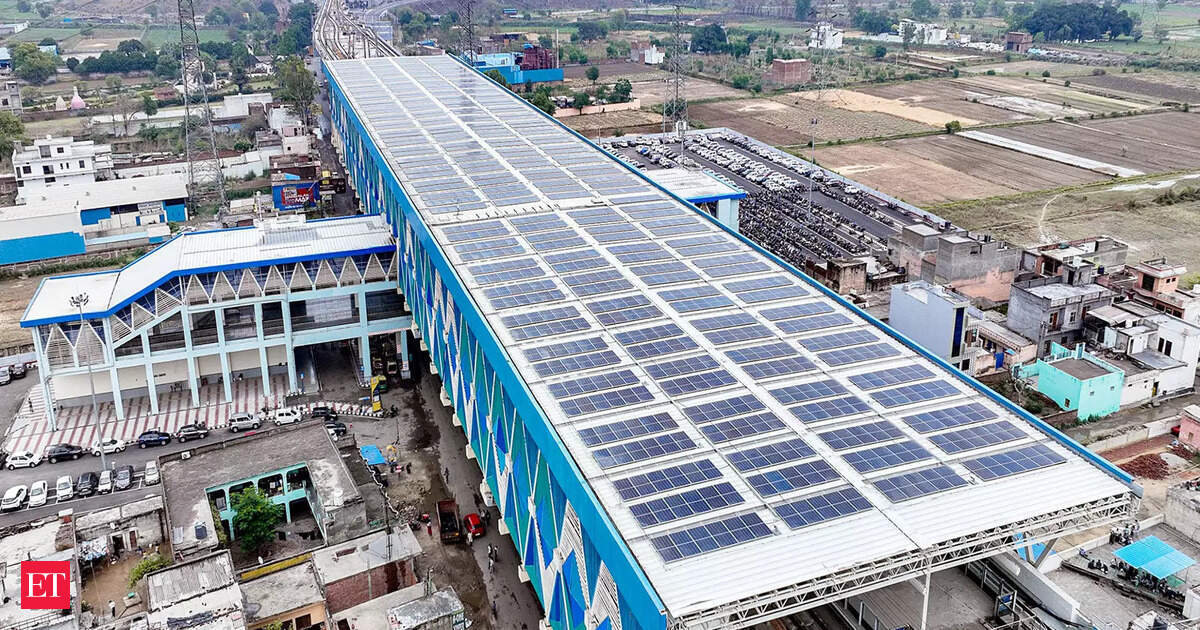 India achieved 50% of its installed electricity capacity from non-fossil fuel sources: MNRE