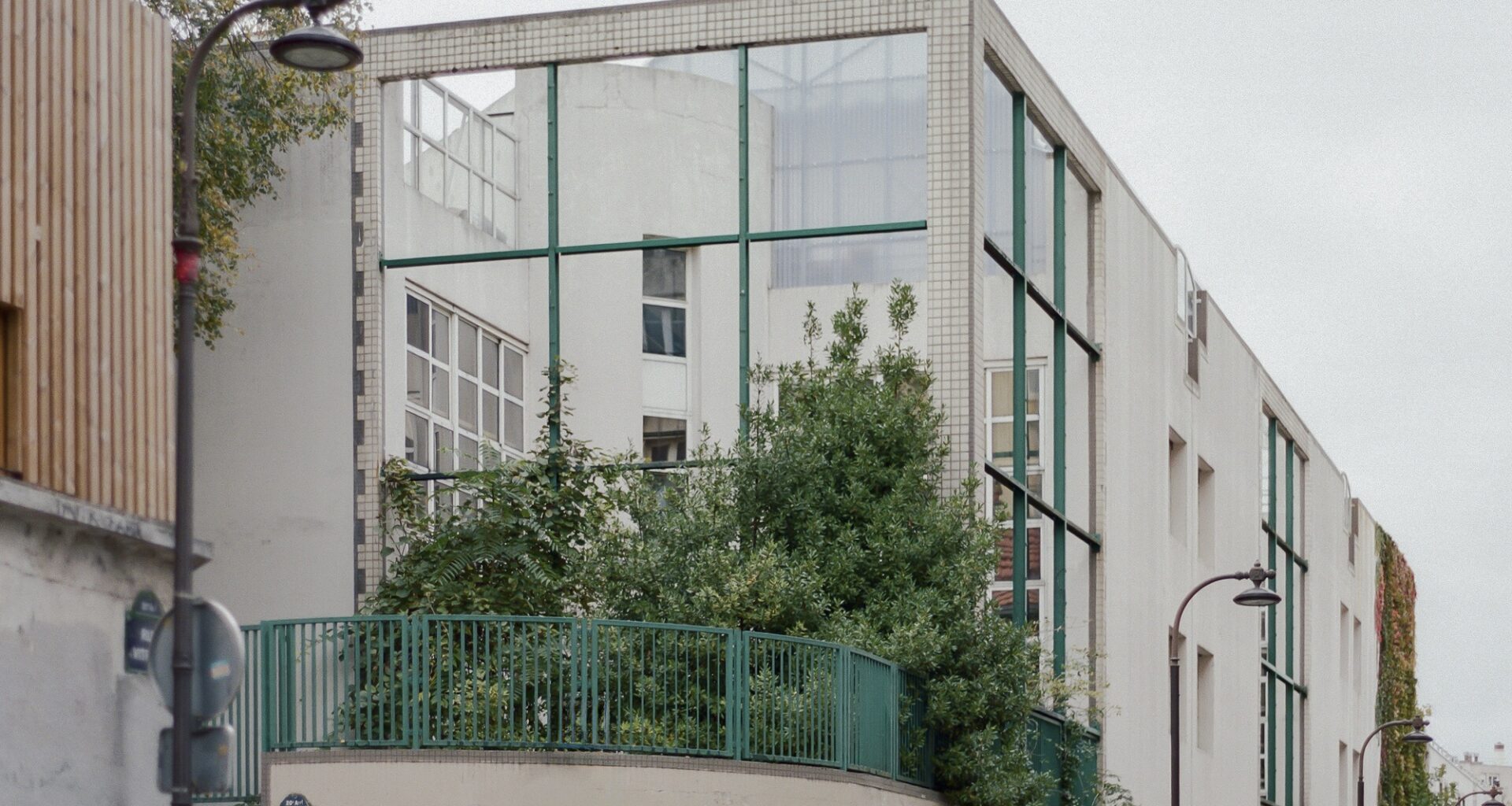 An Educational Farm on the Roof / rerum architectes