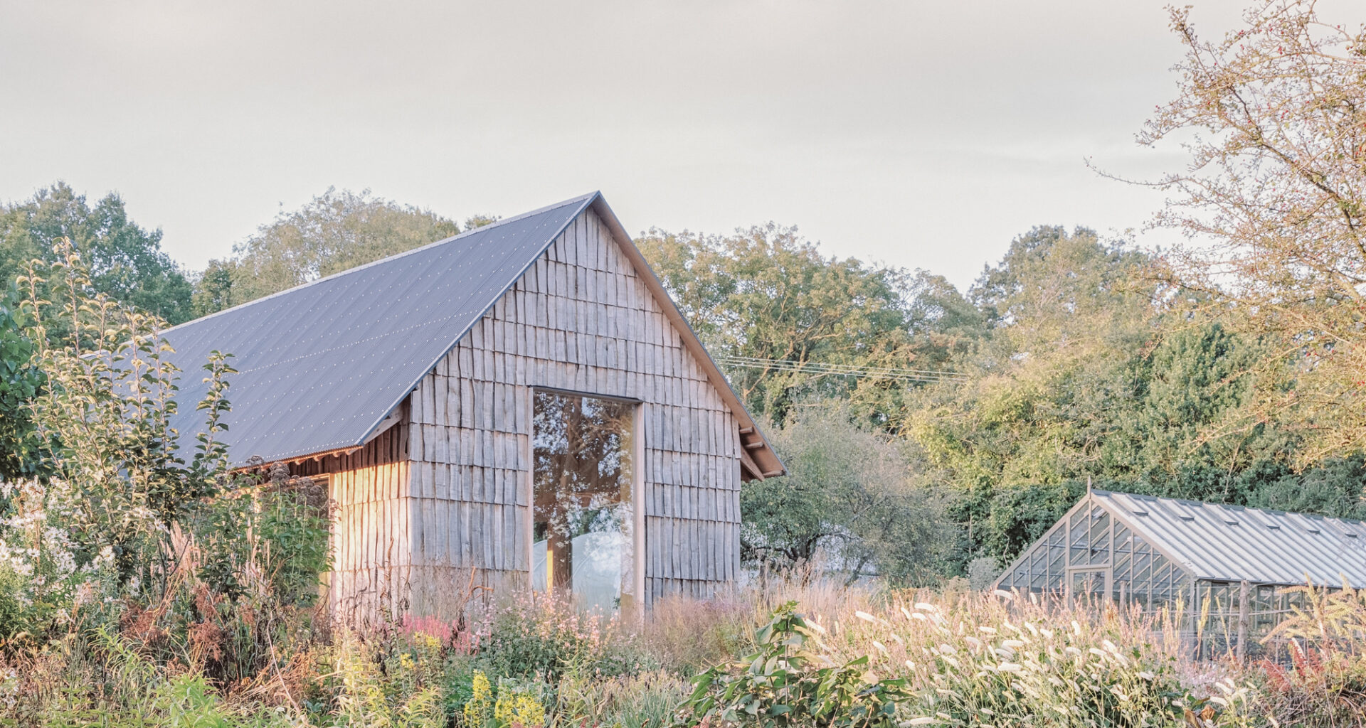 The Apple House / Okra Studio