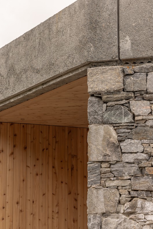 Izat Arundell’s “Caochan na Creige” Wins RIBA House of the Year 2025 Award - Image 4 of 5