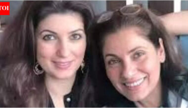 Twinkle Khanna calls mom Dimple Kapadia her ‘superwoman’ ; recalls her 5 am workout routine | Hindi Movie News