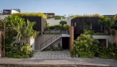 3+2+1 Villa / K-Thengono Design Studio