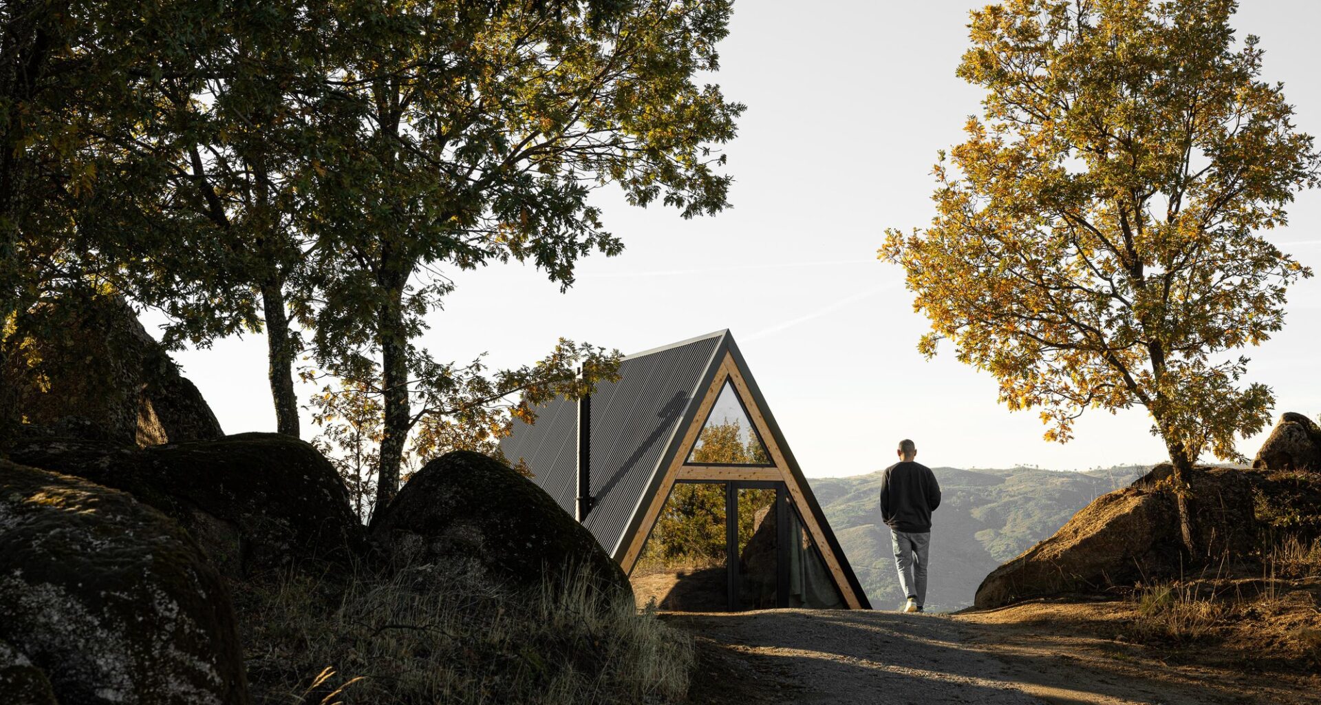 Mountain Shelters / Filipe Pina