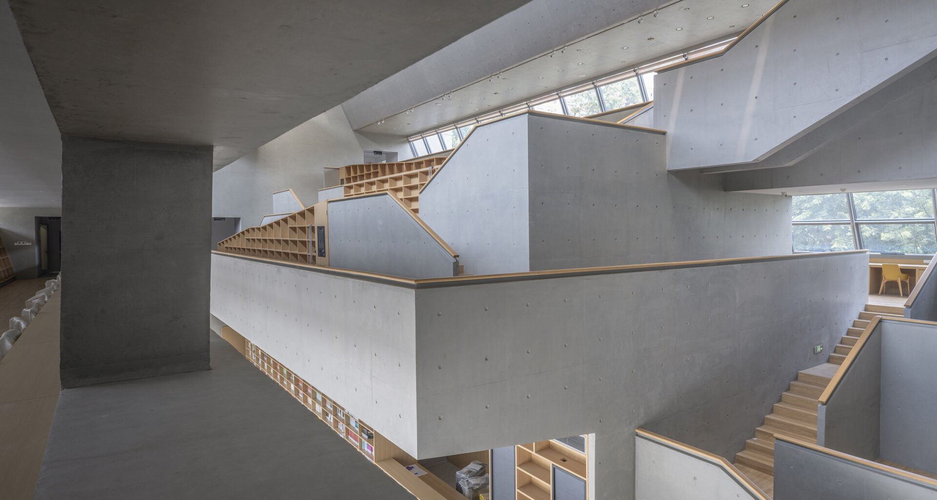 Library of the High School Affiliated to Nanjing Normal University, Xiaozhuang Campus / Atelier FCJZ