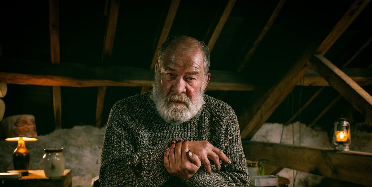 Emmerdale confirms Bear Wolf's Christmas plot as he's left suffering