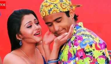 Akshaye Khanna’s old praise for Aishwarya Rai’s eternal beauty: 'You just keep staring at her like a lunatic' | Hindi Movie News