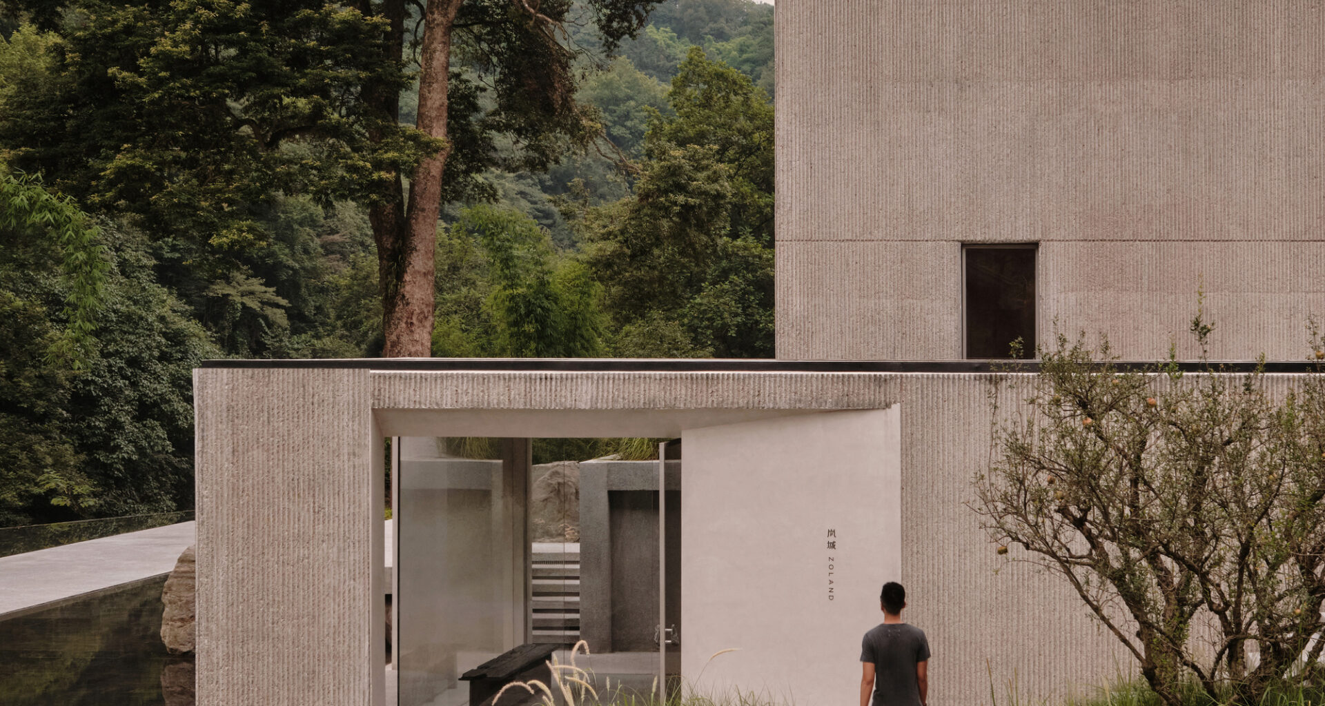 ZOLAND·Emei, Resort / Studio J. Bridgland