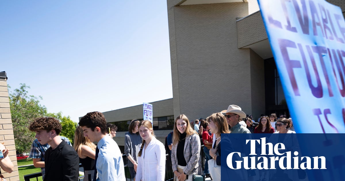 As the US invests in fossil fuels, young climate activists push back in the courts | Environment