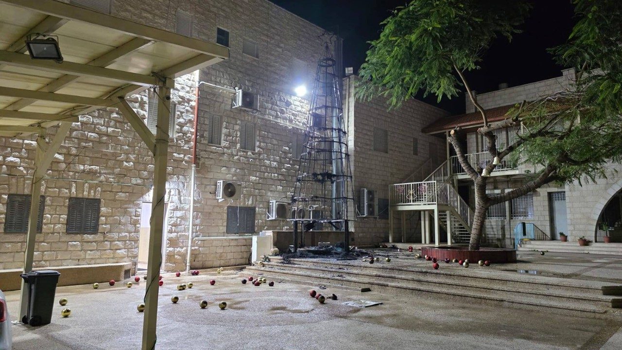 Apostolic Delegate to Jerusalem and Palestine: Christians don't lose hope