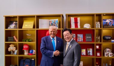 President Lee Jae Myung shakes hands with U.S. President Donald Trump at the Gyeongju National Museum in Gyeongju, North Gyeongsang Province, Oct. 29. Courtesy of presidential office