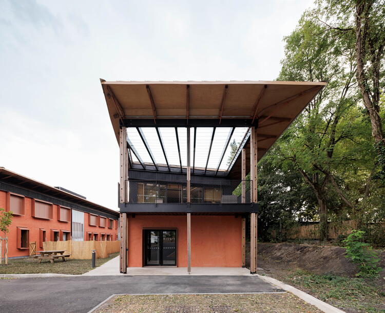 Maison du Département des solidarités / ABF - LAB - Exterior Photography, Beam