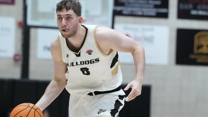 BRYANT HOSTS WORCESTER STATE SUNDAY AFTERNOON