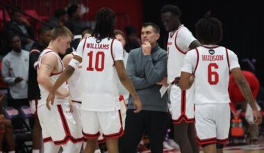 Runnin' Bulldogs Can't Hold Halftime Lead in Loss to Charleston Southern