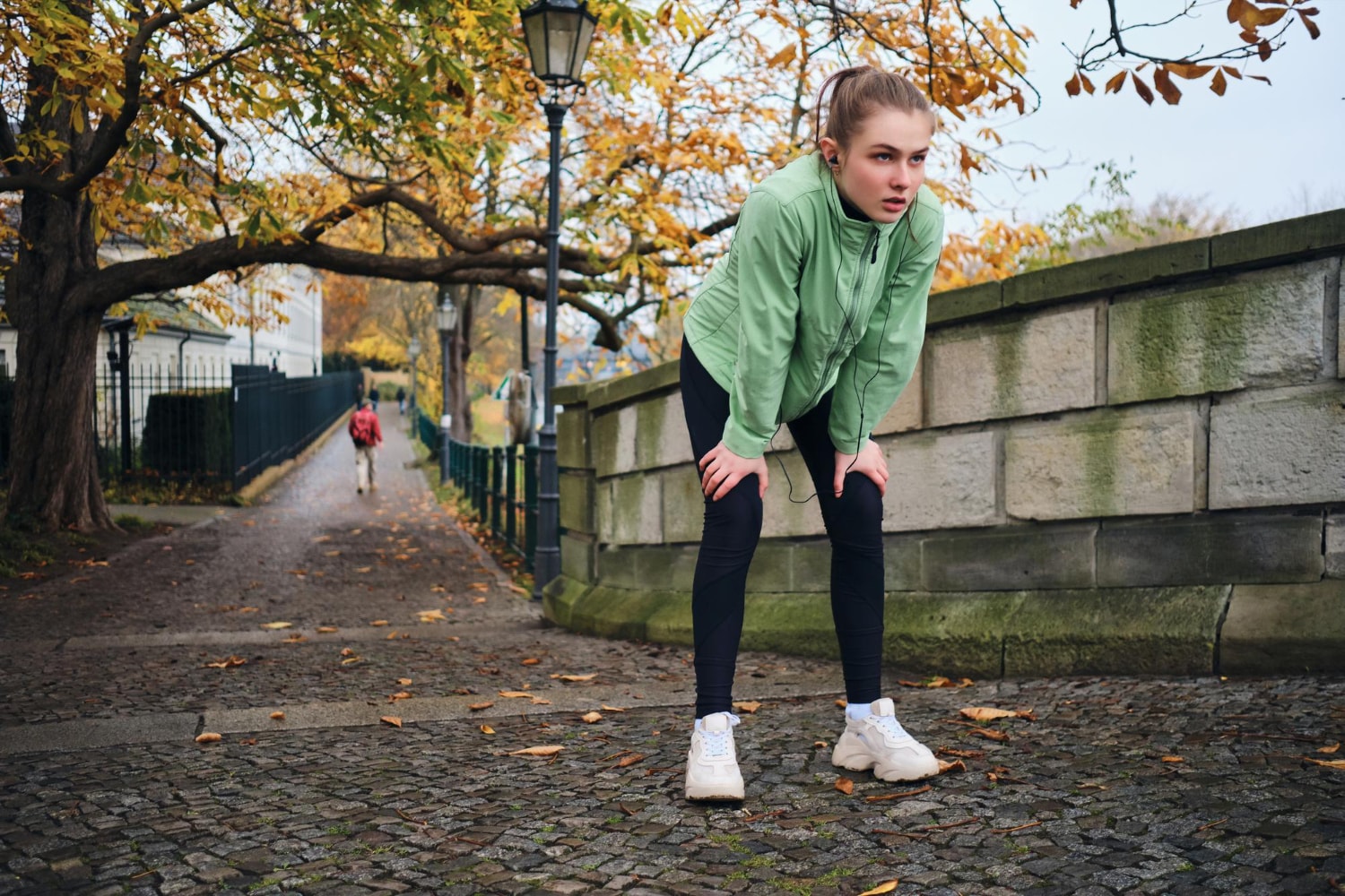 Stiffness in leg is one of the signs. (Picture credit: Freepik)