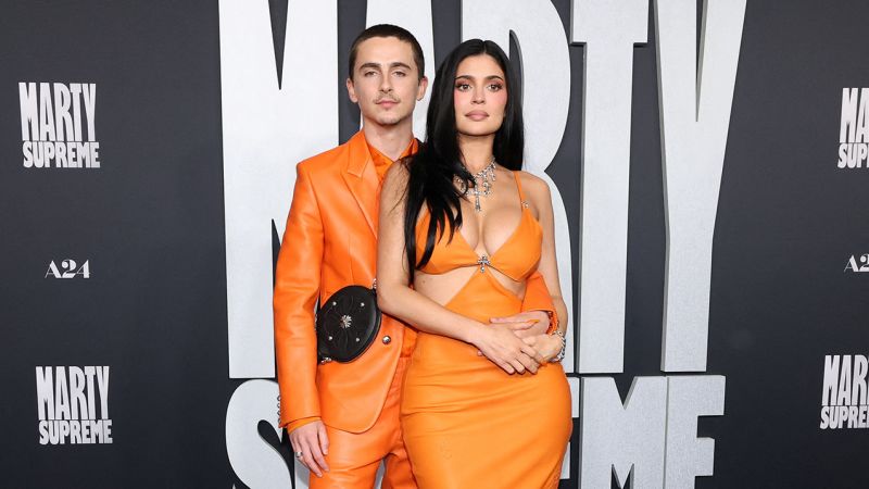 Timothée Chalamet and Kylie Jenner know how to promote a movie