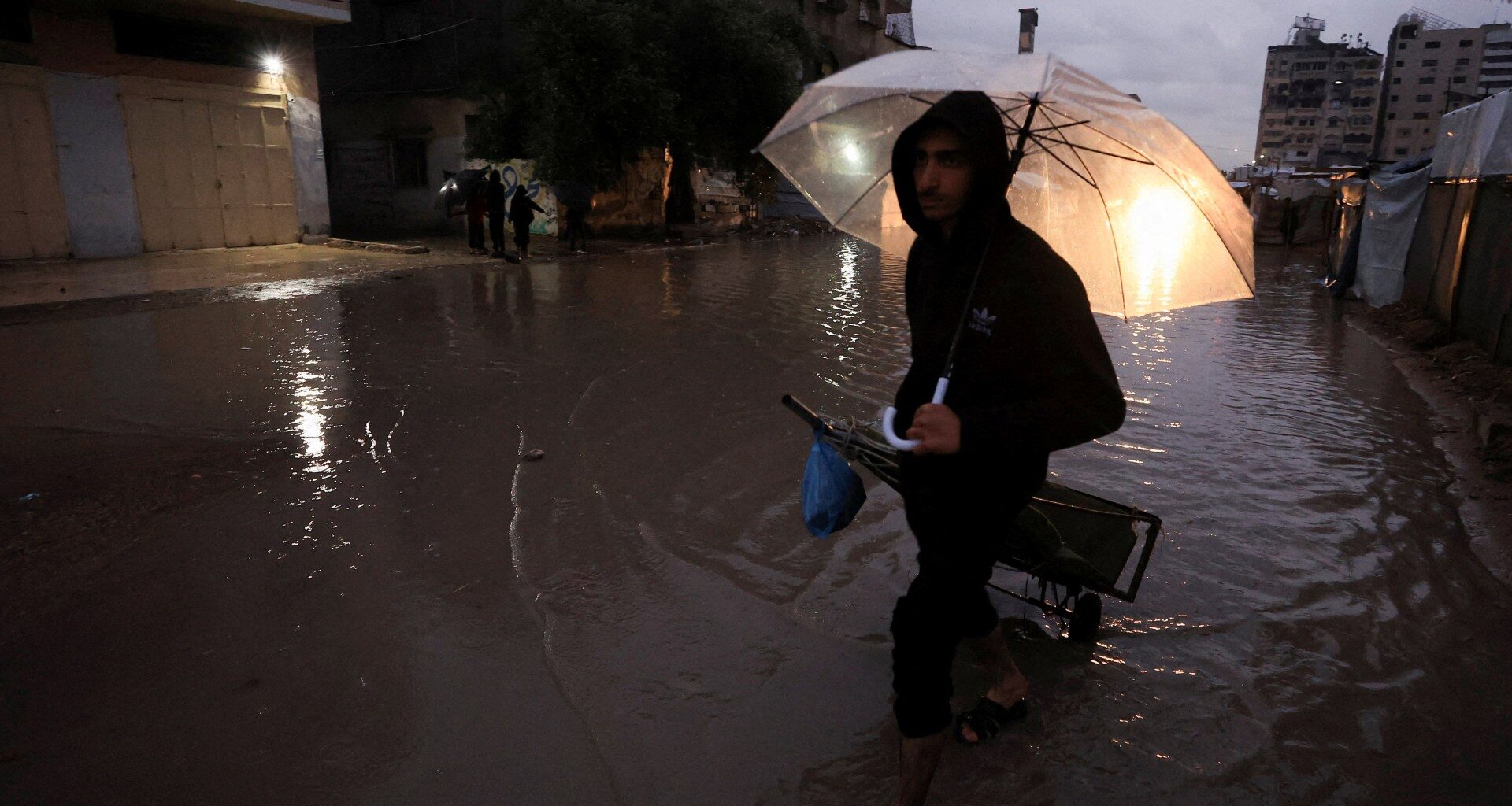 Israel bombs Gaza wedding as mediators hold ceasefire talks in US | Israel-Palestine conflict News