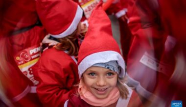 Santa Run held in Budapest, Hungary-Xinhua