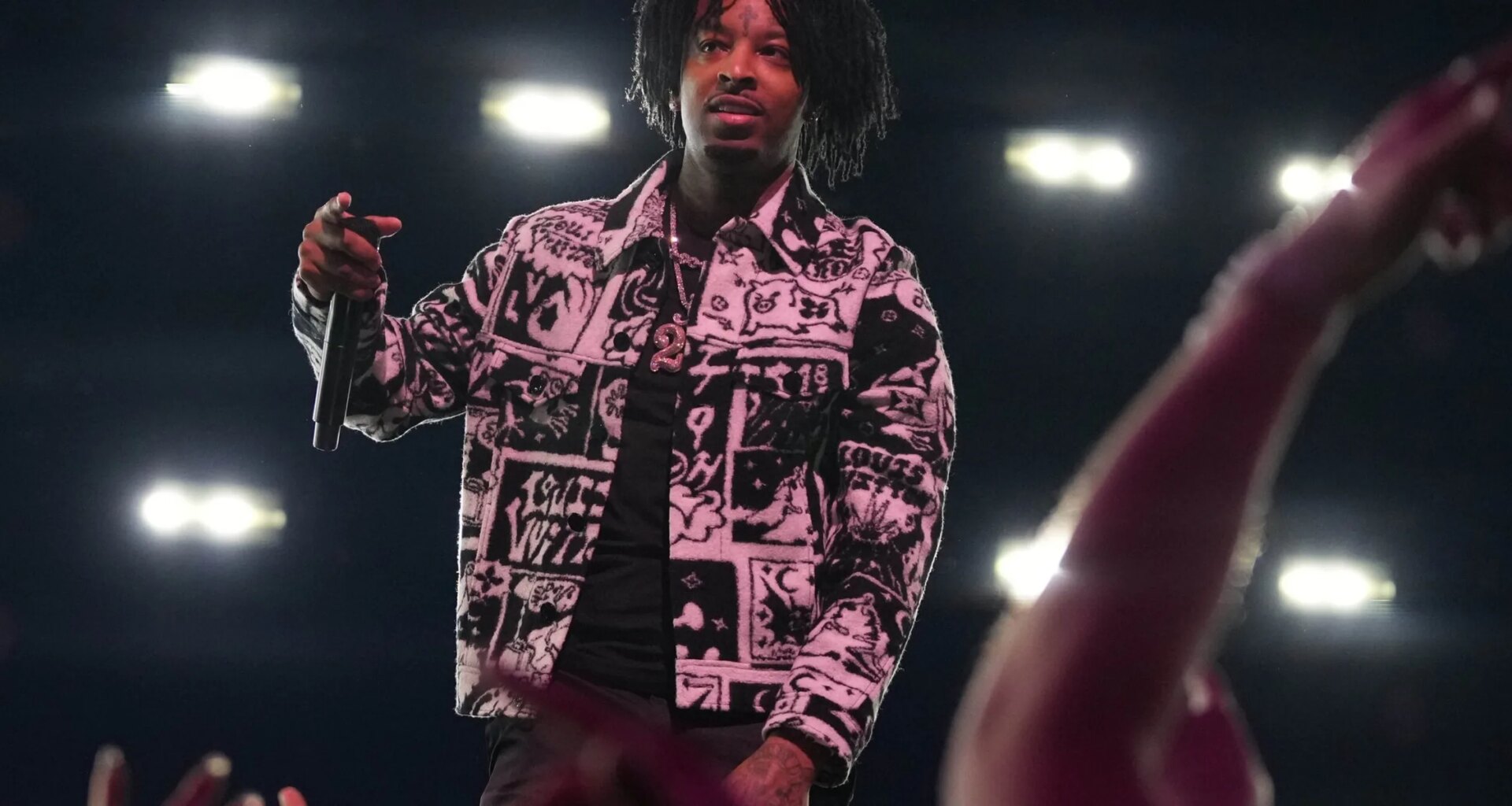 21 Savage Seems To Kick Off New Album Rollout With Art Installation