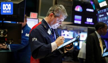 Live updates: Wall Street stumbles on tech sell-off, ASX set to fall