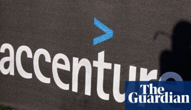 Accenture dubs 800,000 staff ‘reinventors’ amid shift to AI | Business