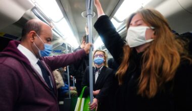 You must wear a mask in public if you have a cold, NHS chief says