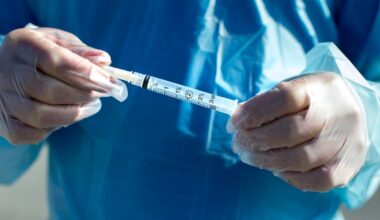 Doctors urge people to get flu vaccine as Ottawa hospital sees a surge in cases