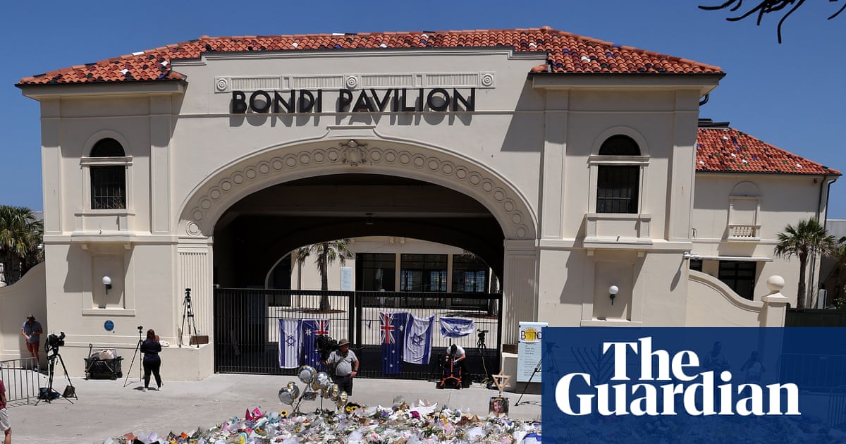 Fake Minns, altered images and psyop theories: Bondi attack misinformation shows AI’s power to confuse | Bondi beach terror attack
