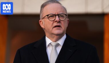 Former chief justice urges national Bondi terror attack royal commission