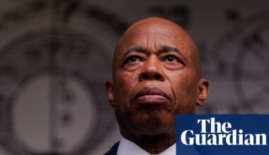 New York mayor issues order targeting Israel divestment weeks before Mamdani assumes offices | New York