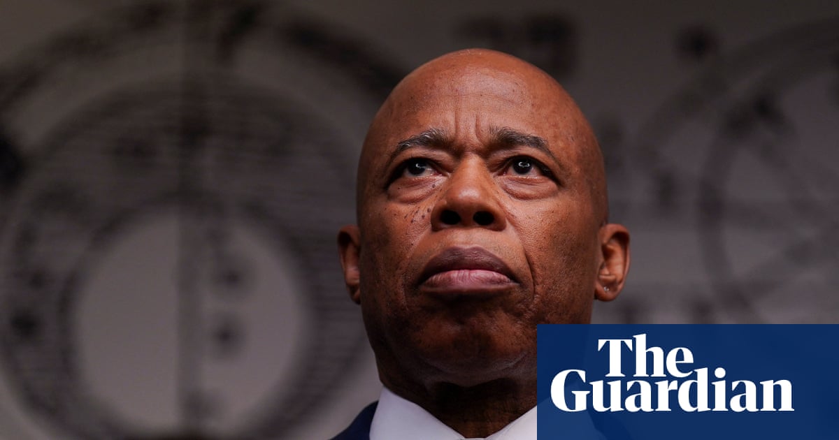 New York mayor issues order targeting Israel divestment weeks before Mamdani assumes offices | New York