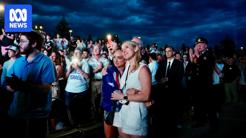 Jewish community gathers for Bondi Beach shooting vigil and commemoration