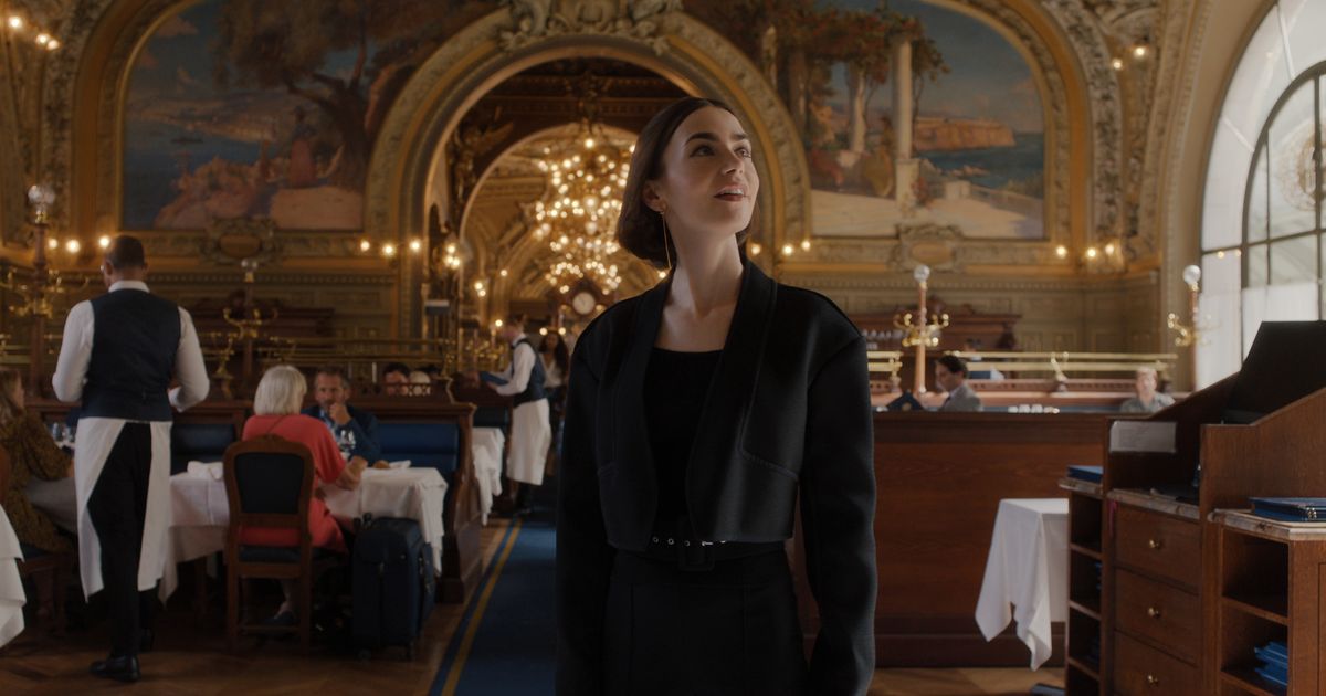 ‘Emily in Paris’ Finale Recap, S5, Episode 10