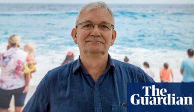 Landmark British photographer Martin Parr dies aged 73 | Martin Parr