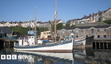 Thousands of new-build homes on hold in west Wales pollution row